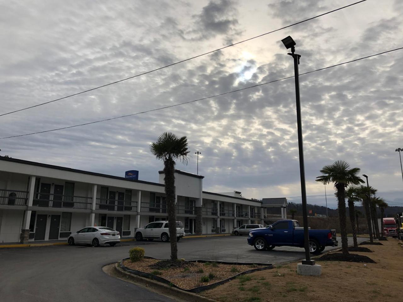 Quality Inn Dalton Exterior photo